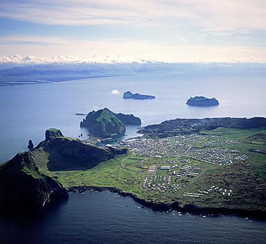 23 Jul 27 - Sailing in the Vestmannaeyjar