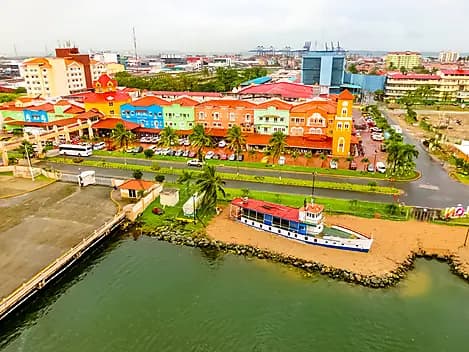 12 Mar 27 - Colón