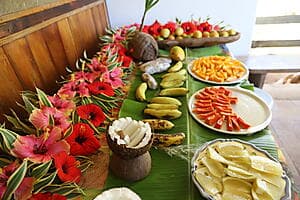 Lagoon cruise & Polynesian feast