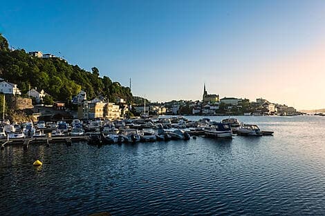 11 Jul 27 - Arendal