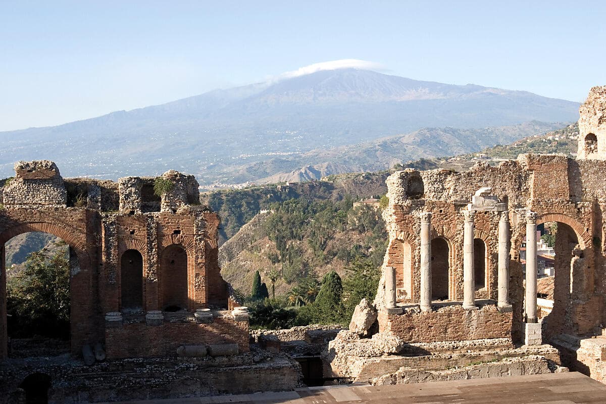 Isle of Beauty, Italian shores & Malta