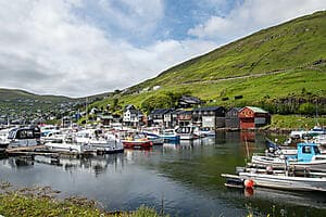 A walk in the village of Vestmanna