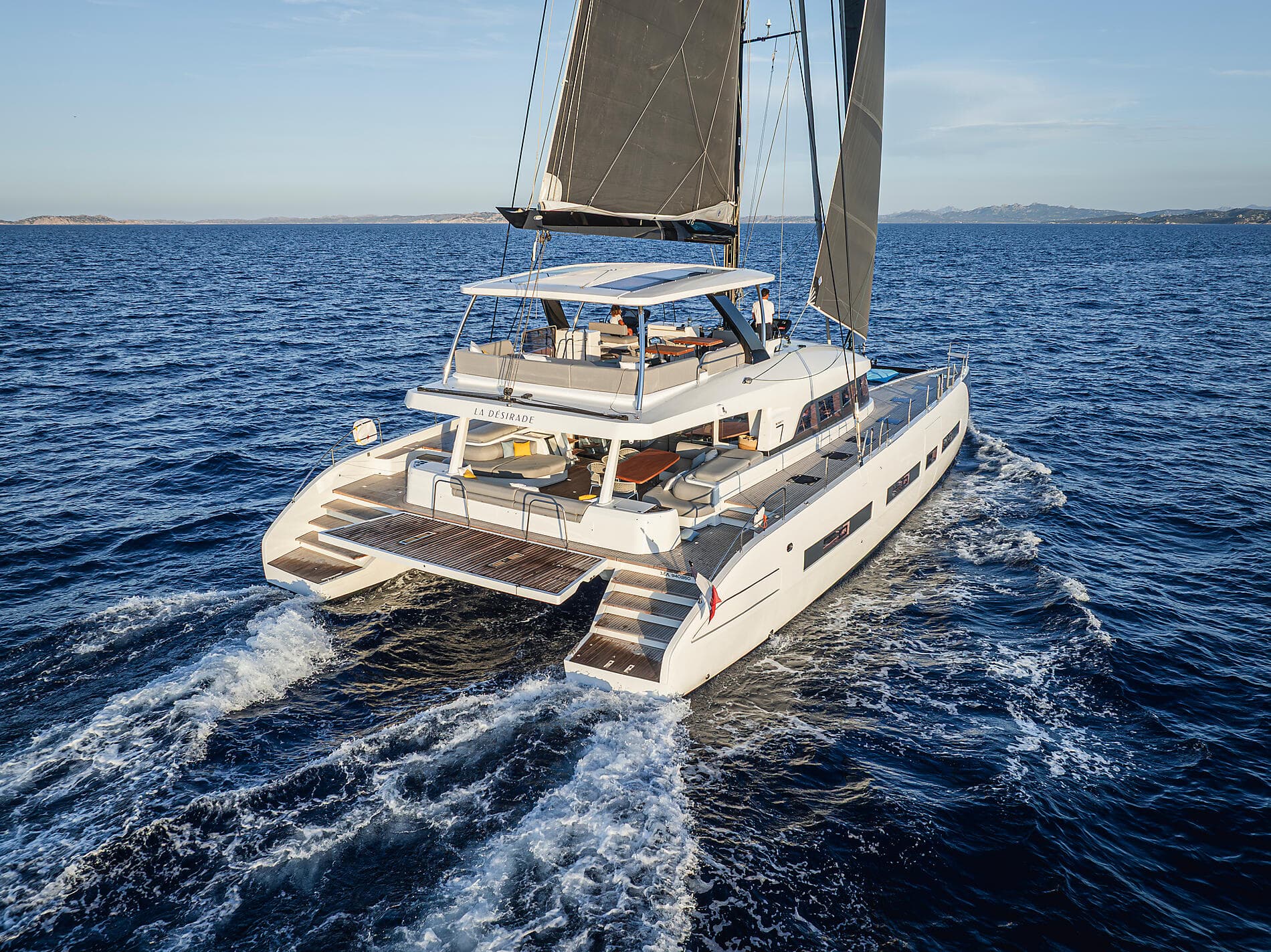 The Caribbean, under sail aboard La Désirade 