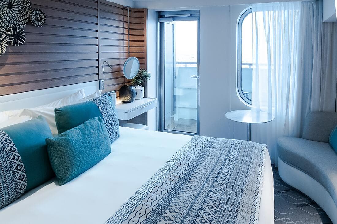 Carousel cabins: Lower deck balcony stateroom