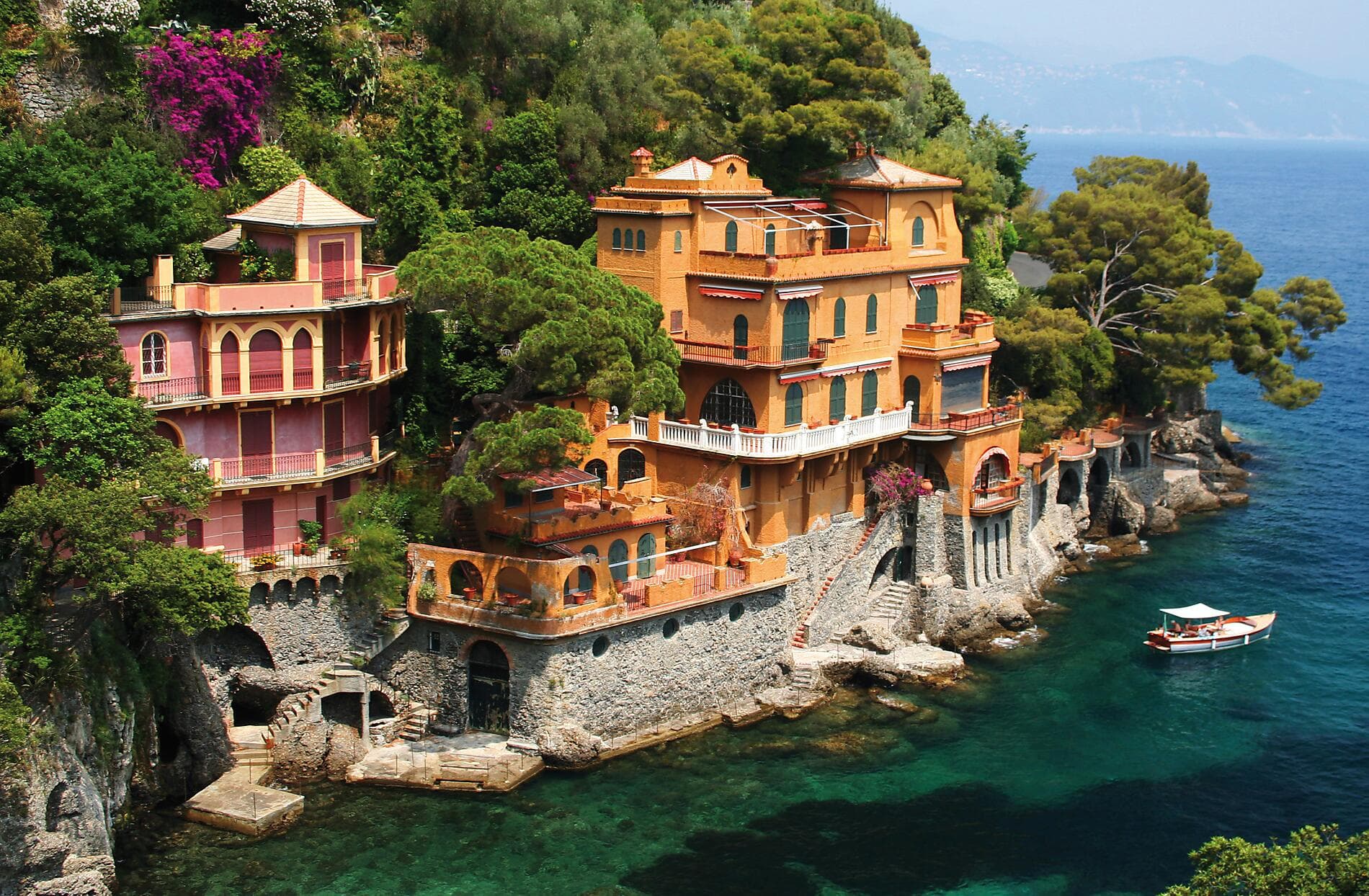Jewels of the Italian coastlines 