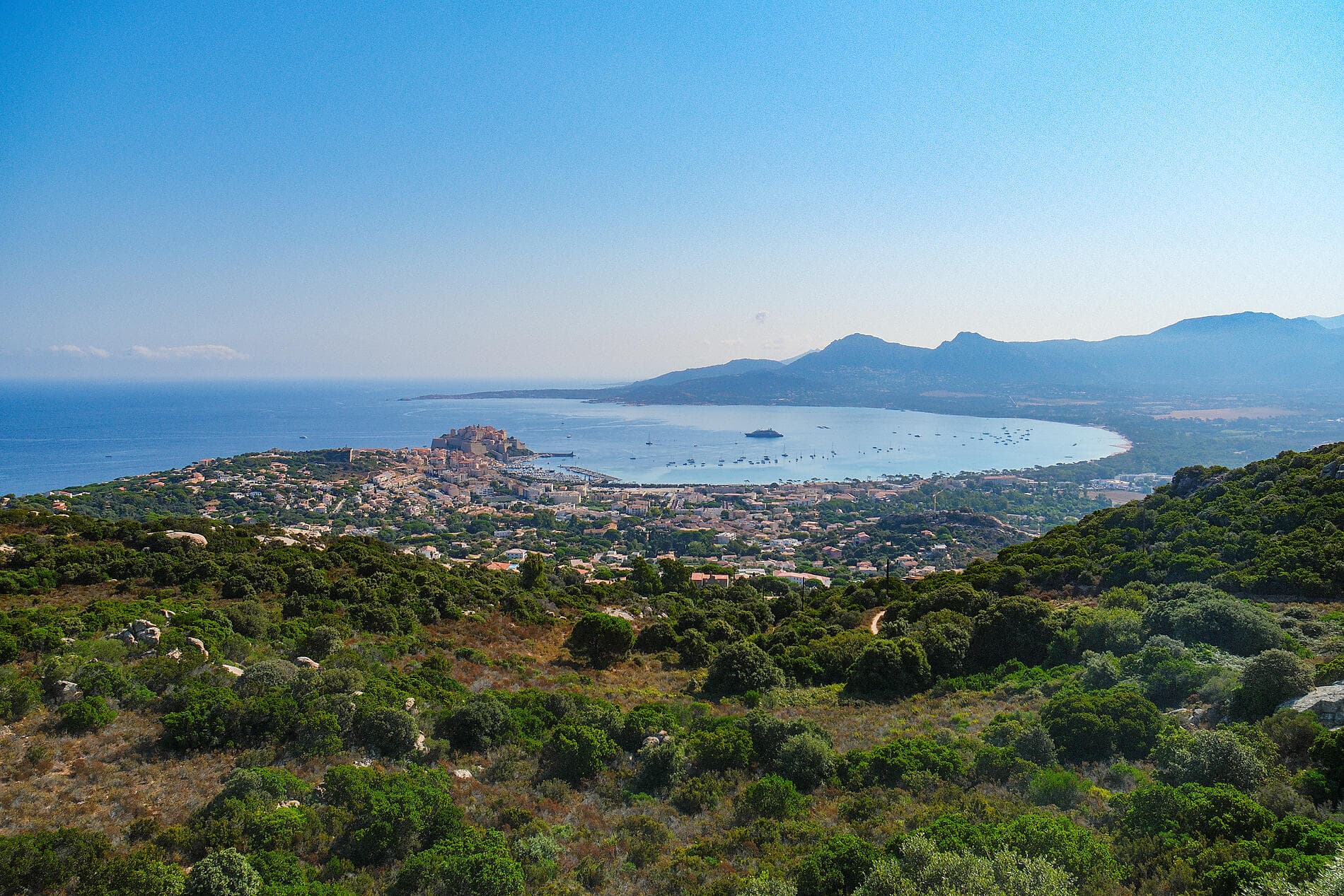 Italian shores and Isle of Beauty  